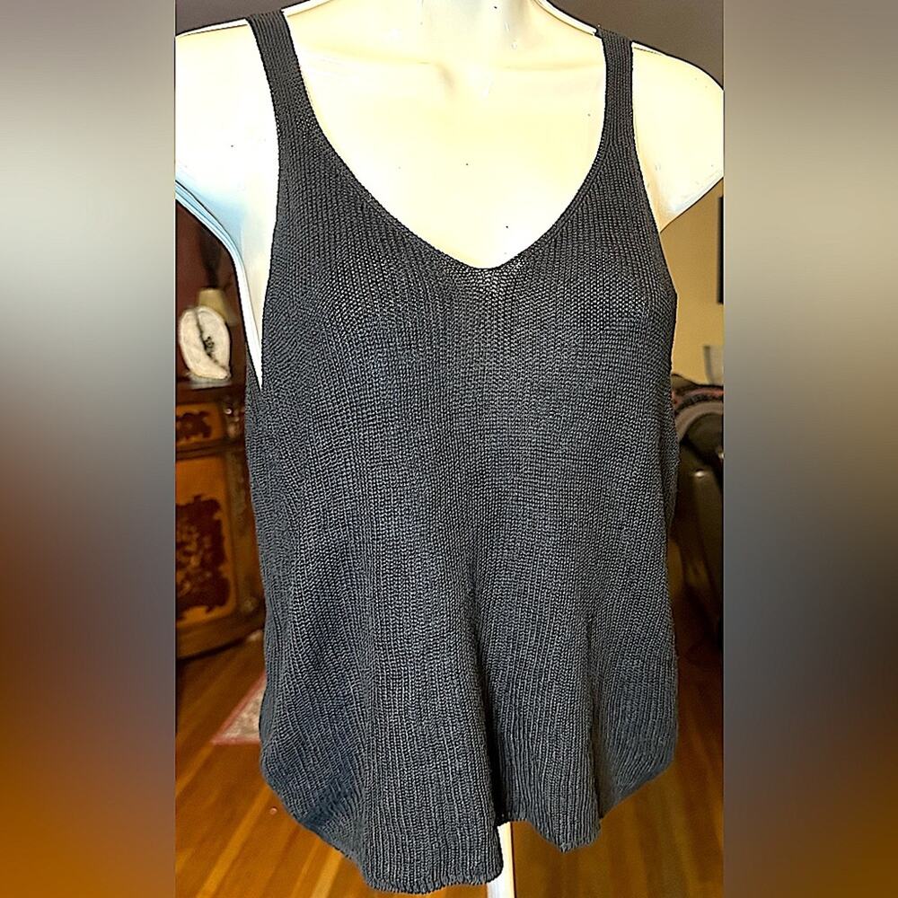 Gently Used Vincero tank